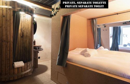 Saint-Ursanne Hotel | Peanut Medieval Lodge