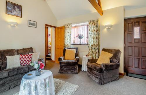 Banham House | Pear Tree Cottage
