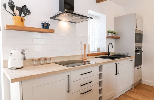 Saltash Cottage | Pear Tree Cottage