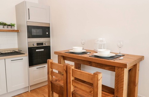 Saltash Cottage | Pear Tree Cottage