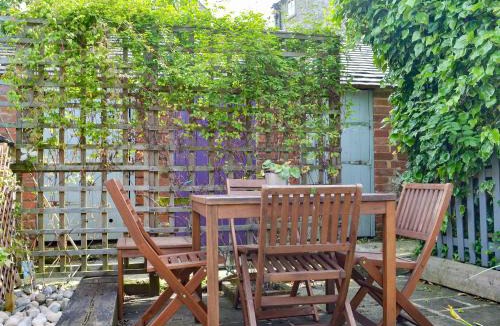 Wirksworth House | Pear Tree Cottage