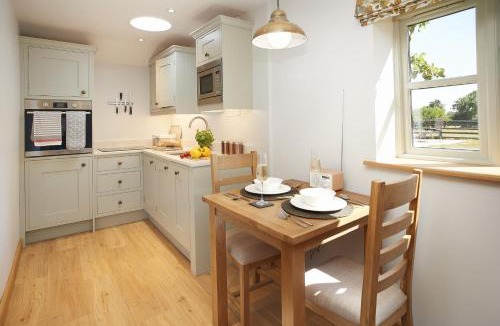 Orleton House | Pear Tree Cottage Shropshire