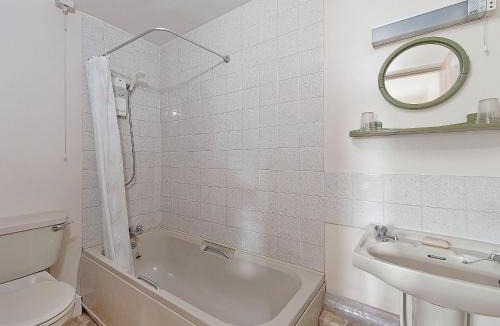 West Heslerton House | Pear Tree Farm Cottages - Rchm38