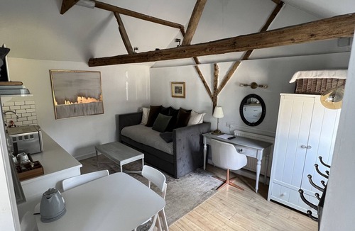 Hildersham Hotel | Pear Tree Inn Pear & Olive