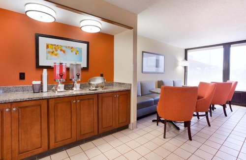 Terre Haute Hotel | Pear Tree Inn Terre Haute