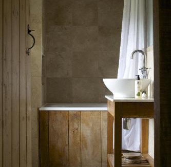 Whitley Hotel | Pear Tree Inn Whitley