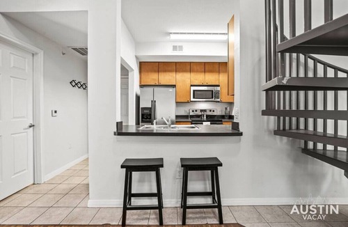 West Campus Apartment | Pearl #605 xxxxxxxxx