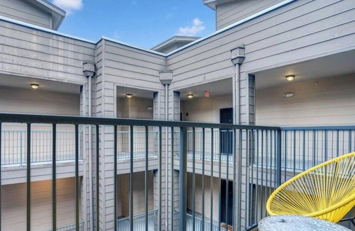 West Campus Apartment | Pearl #607 xxxxxxxxx