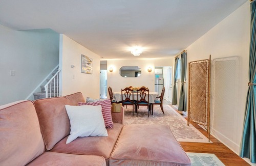 Phoenixville House | Pearl - A Phoenixville Retreat