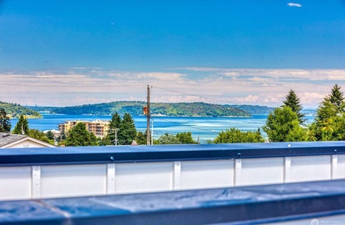 West End House | Pearl Collection #A -Puget Sound Views/Rooftop Deck/Chef's Kitchen/EV Ready Home