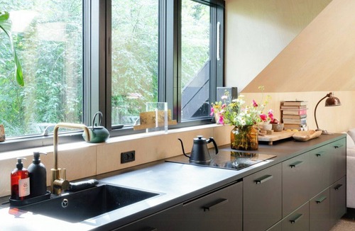 Hoeve Strand House | Pearl house with fairytale shelter by the shore