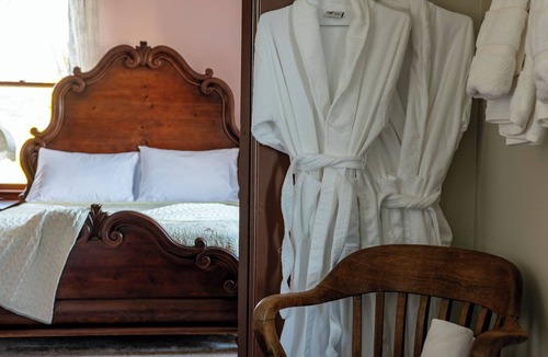 Ilwaco Bed & Breakfast | Pearl Inn Bed and Breakfast