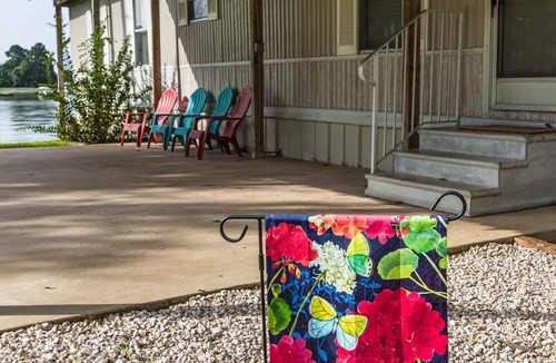 Onalaska House | Pearl's Retreat Waterfront home on Lake Livingston