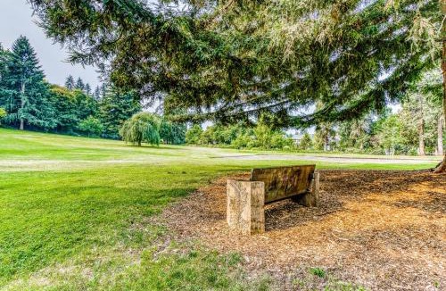 Eugene Hotel | Pearl Street Studio