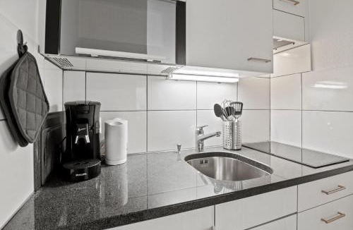 Winterthur Apartment | Pearlstay - City Center Twin Bed Workplace Washer