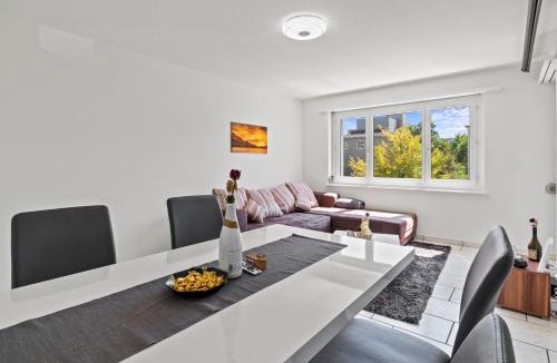 Winterthur House | Pearlstay - Spacious Excellent Connection Parking Washer