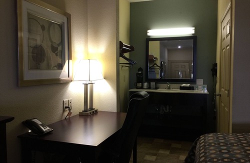 Pearsall Hotel | Pearsall Inn & Suites