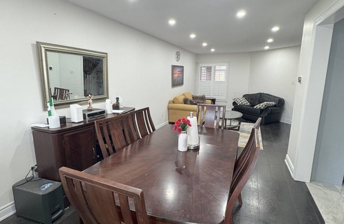 Central Erin Mills Apartment | Pearson Gateway Comfort Home