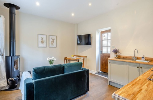 Northwich Cottage | Peartree Cottage - UK45496