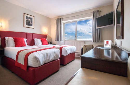 Milton Keynes Hotel | Peartree Lodge Waterside