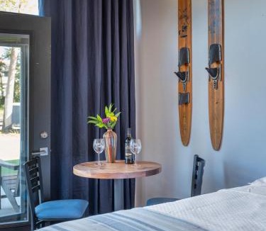 Camdenton Hotel | Pebble Bay Club Suites