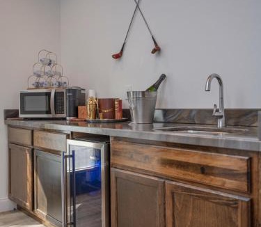 Camdenton Hotel | Pebble Bay Club Suites