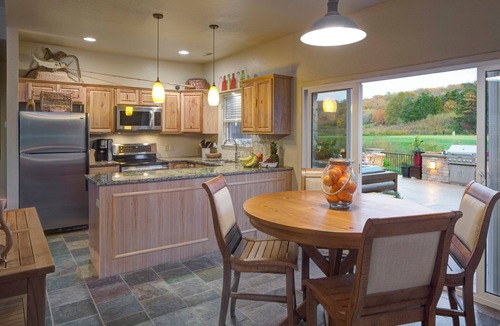 Camdenton Hotel | Pebble Bay Club