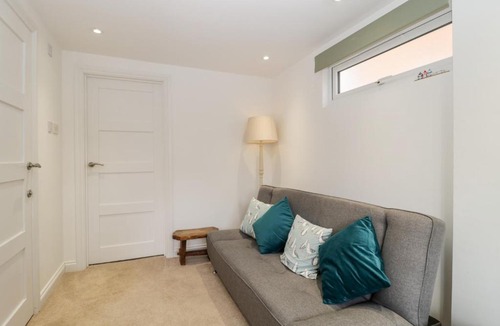 Boscombe House | Pebble Bay