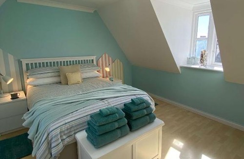 Deal Apartment | Pebble Beach Deal