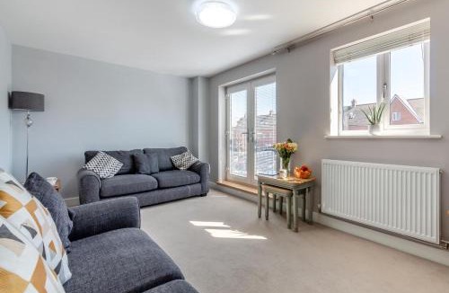 Felixstowe House | Pebble Beach - Felixstowe