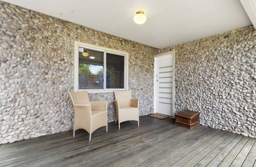 Beachmere House | PEBBLE COTTAGE