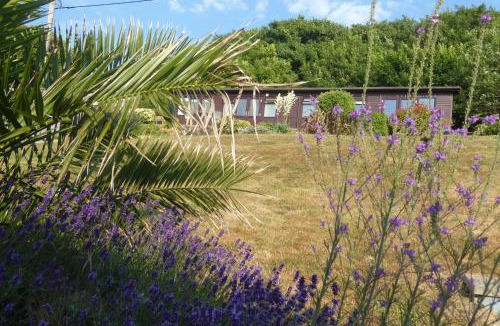 Cowes Cabin | Pebble Lodges
