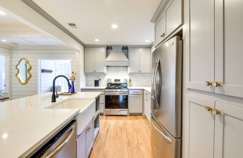 Frisco Original Donation House | ‘Pecan Blue’ Frisco Hub: Dtwn, Dining & Stadiums!