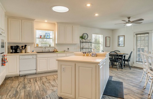 Horseshoe Bay House | 'Pecan Creek Haus' Lake LBJ Retreat w/Boat Dock!