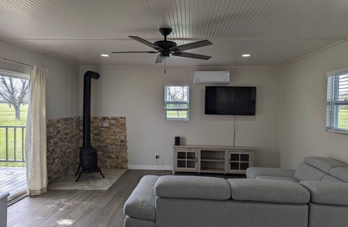Waller Cabin | Pecan Farm Cabin