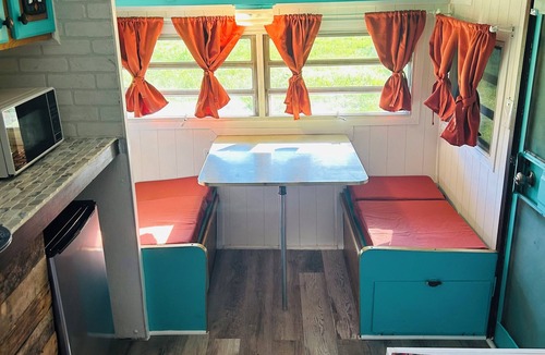 Huntsville Cabin | Pecan Grove Cabin on 15 acres near a creek