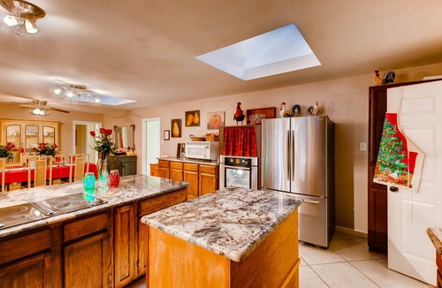 McKinney House | Pecan Grove Guest House-Melissa, TX w/breakfast 2-20 guests
