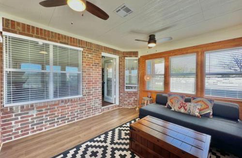 Temple House | Pecan Place Rustic Charm Temple Texas