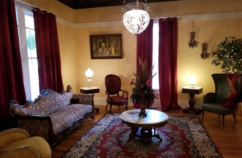 Easley Bed & Breakfast | Pecan Terrace Inn