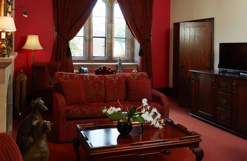 Tarporley Hotel | Peckforton Castle