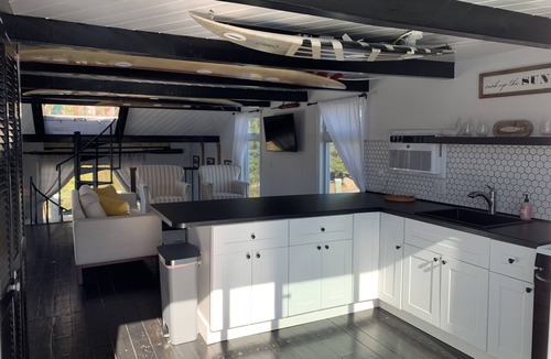 Riverhead Boat Rental | Peconic River Boatel