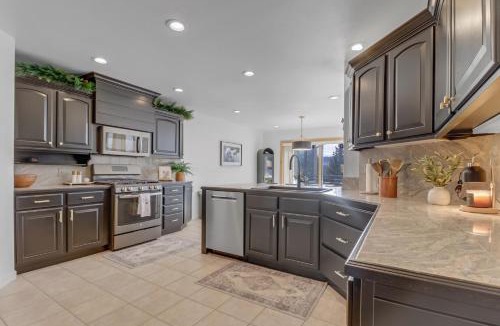 Corinthian Hills House | Pedal and Peak 113A townhouse