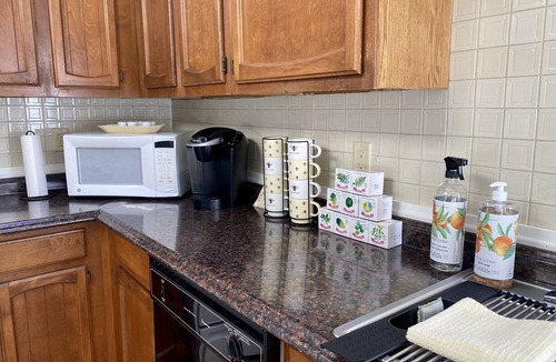 Forest Grove Cottage | Peddlers Carriage house