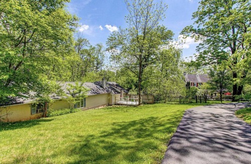 Forest Grove Cottage | Peddlers Carriage house