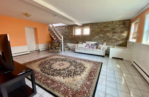 Holicong Apartment | Peddlers Carriage house