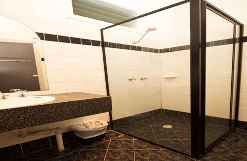 Cessnock Hotel | Peden's Hotel