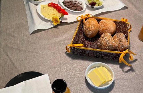 Dybvad Bed & Breakfast | Pedersholt Bed & Breakfast