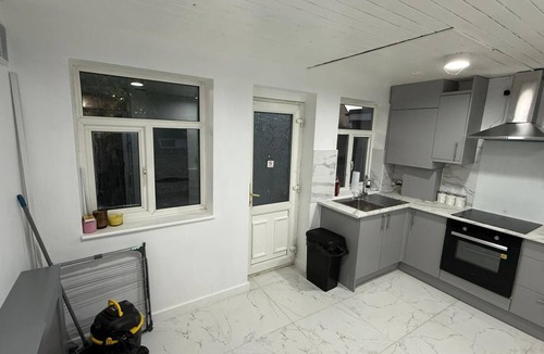 Borehamwood House | Peeam Abode Borehamwood