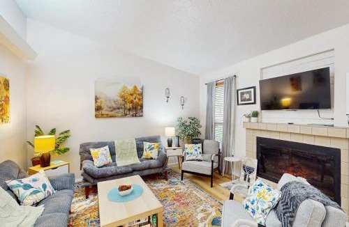 Kimberling City House | Peek-A-Boo Cottage