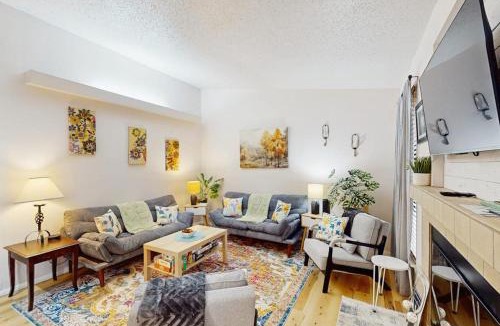 Kimberling City House | Peek-A-Boo Cottage